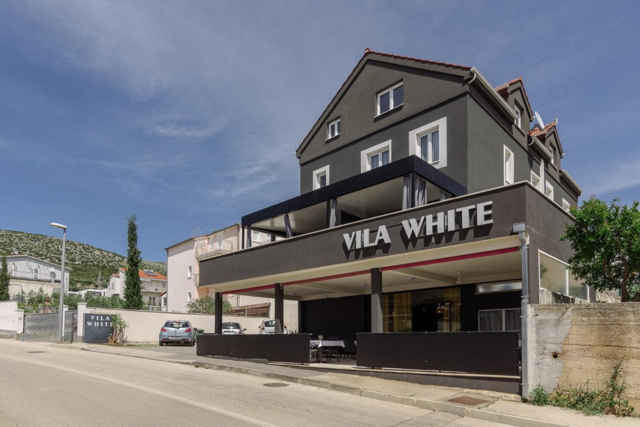Vila White トロギール エクステリア 写真